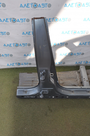 Front quarter right Toyota Avalon 05-10 blue with central pillar