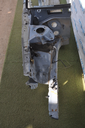 Front quarter right Toyota Avalon 05-10 blue with central pillar