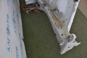 Front left quarter Nissan Altima 13-14 white with central pillar