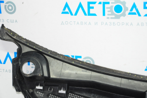 Windscreen wiper grille plastic Dodge Dart 13-16 seal tears