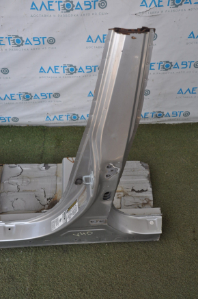 Front quarter left Toyota Camry v40 silver with central pillar, pokes
