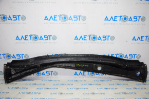 Windscreen wiper grille plastic Nissan Sentra 13-19 broken fastener