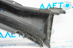 Windscreen wiper grille plastic Nissan Altima 19-25 corner broken