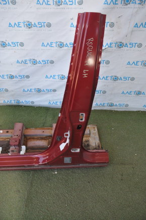 Quarter front left Nissan Rogue 14-20 red