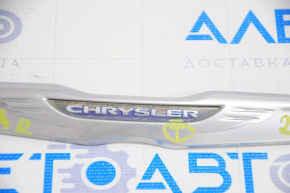 Chrysler 200 15-17 trunk lid emblem burnt out inscription