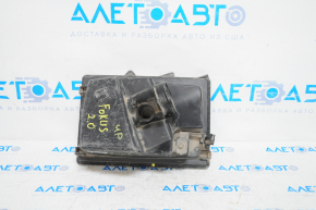 Ford Focus usa 08-11 air filter housing top cover