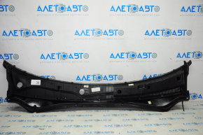 Windscreen wiper grille plastic Kia Optima 16-20 broken fastening, abrasion