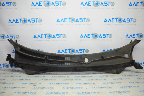 Windscreen wiper grille plastic Kia Optima 16-20 broken fasteners, cracks
