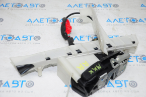 Lincoln MKX 16-18 rear right door lock