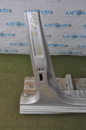 Front right quarter VW Passat b7 12-15 USA silver, dented threshold