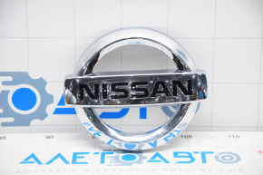 Nissan Rogue Sport 17-17 Grille Emblem Simple