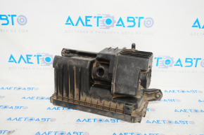 Lexus RX400h 06-08 air filter housing upper cover without flow meter, cracked