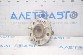 Rear left hub Hyundai Azera 12-17