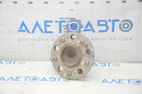 Rear right hub Hyundai Azera 12-17