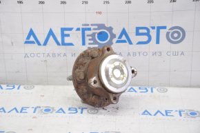 Chevrolet Volt 16-19 rear left hub rusty