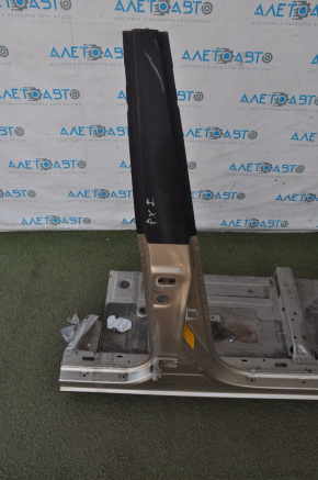Front right quarter Lexus RX300 98-03 gold with central pillar, dented, bumps