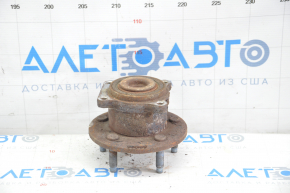 Chevrolet Volt 11-15 rear right hub rusty