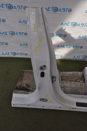 Front right quarter Ford Fusion mk5 13-16 without bracket white with central pillar, dented