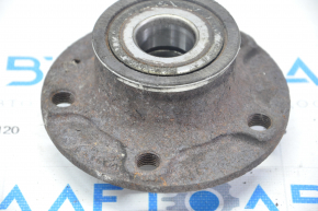 Rear left hub VW Jetta 11-18 USA rusty