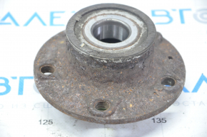 Rear left hub VW Jetta 19-24 under beam, rusty
