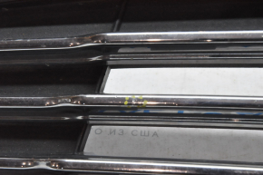 Radiator grill assembly with frame Ford Fusion mk5 13-16 broken fasteners, pokes on chrome