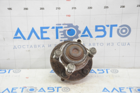Front left hub Nissan 350z