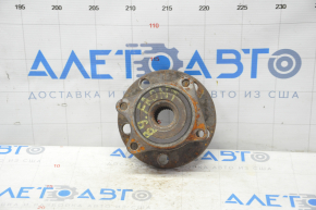 Hub front right Subaru b9 Tribeca no studs