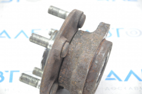 Front right hub Subaru Forester 14-18 SJ rusty