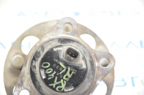 Rear left hub Lexus RX300 RX330 RX350 RX400h 04-09 FWD