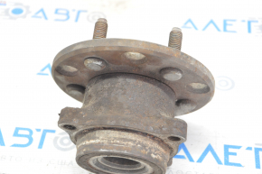 Rear left hub Lexus IS250 IS300 IS350 06-13 rusty