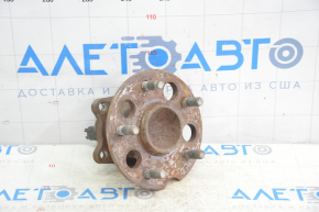 Rear left hub Toyota Sienna 04-10 humming bearing