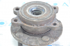 Front right hub Toyota Prius V 12-17 rusty