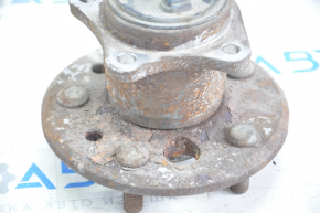 Rear left hub Toyota Camry v40 rusty