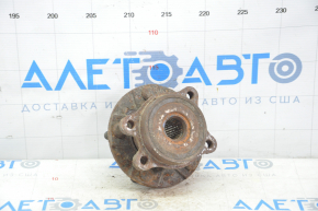 Front left hub Toyota Camry v40 rusty