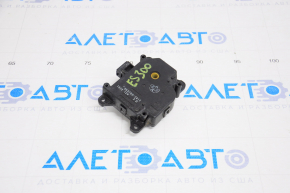 Actuator motor for the right heater air conditioner on a Lexus ES300 ES330