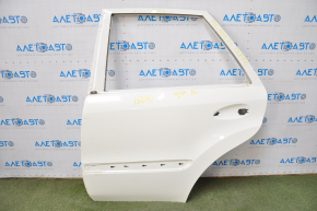 The rear left door is bare, Mercedes W164 ML, white, with bumpers.