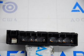 Relay block Lexus GS300 GS350 GS430 GS450h 06-11