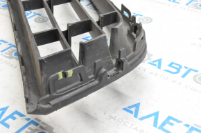 Lower grille front bumper VW Jetta 11-14 USA mat there are cracks