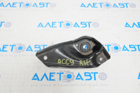 Upper right radiator mount for Honda Accord 13-17 (rubber + metal)