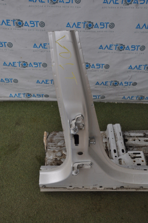 Front right quarter Chevrolet Volt 11-15 white with central pillar, without side member