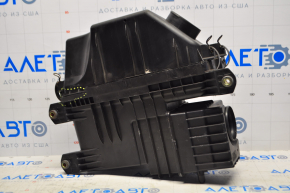 Lexus RX400h 06-08 air filter housing without flow meter, broken corner