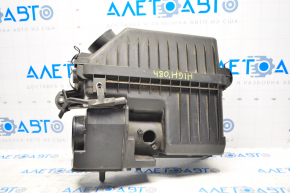 Air filter housing Toyota Highlander 08-10 hybrid without flow meter, broken fastener