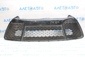 Front bumper grille Toyota Camry v55 15-17 usa SE with defect