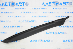 Left tailgate seal Chevrolet Equinox 10-17 torn
