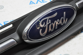 Grill grill Ford Escape MK3 13-16 with emblem chrome strip, dent on emblem, bumps on chrome