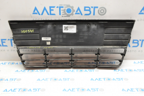 Front bumper grille central Ford Focus mk3 11-14 prerest matte, broken fasteners, pressed