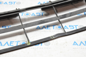 Front bumper grille lower Lexus RX350 RX450h 10-12 prerest defect
