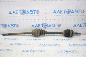 The front right half-shaft of a Lexus RX300 04-06 has a torn outer boot of the CV joint.