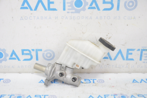 Brake master cylinder with reservoir Hyundai Sonata 11-14
