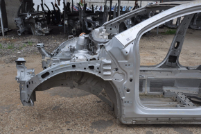 Front left quarter Chevrolet Volt 11-15 silver on body, bump